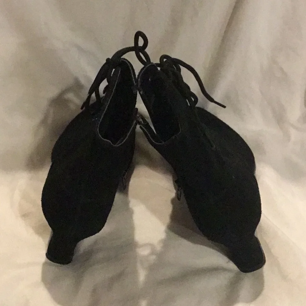 Liz Cole boots